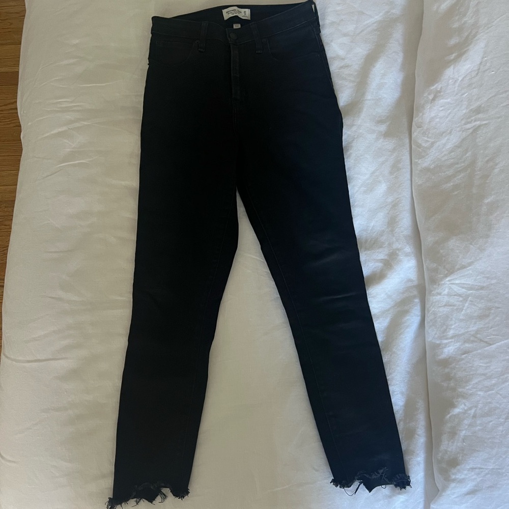 Abercrombie Black Super Skinny Ankle Cut Jeans With Frayed Hem - Curve Love
